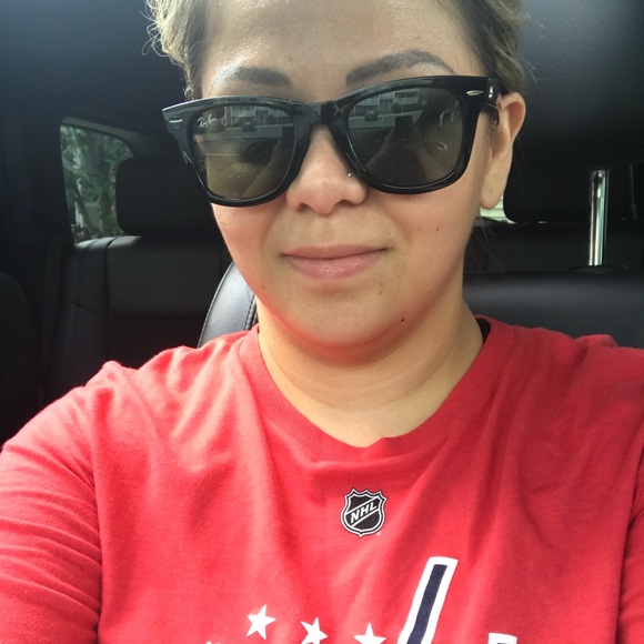 Meet your Posher, Gia - Picture 3 of 8